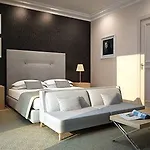 Rhome Terminal Guest house