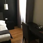 Guest house Rhome Terminal 2*