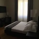 Rhome Terminal Guest house
