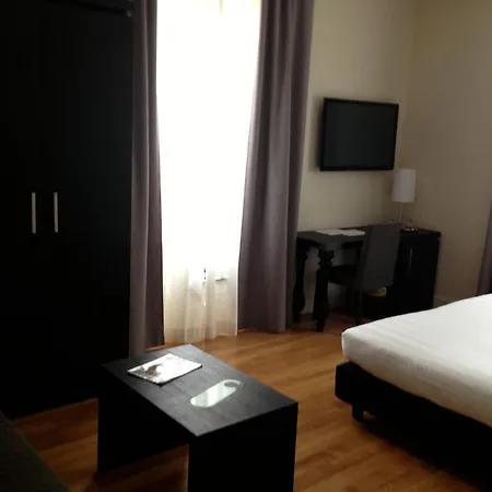 بيت ضيافة Rhome Terminal روما