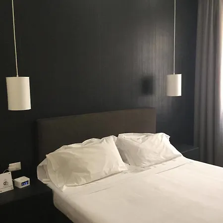 Rhome Terminal 2* Rome